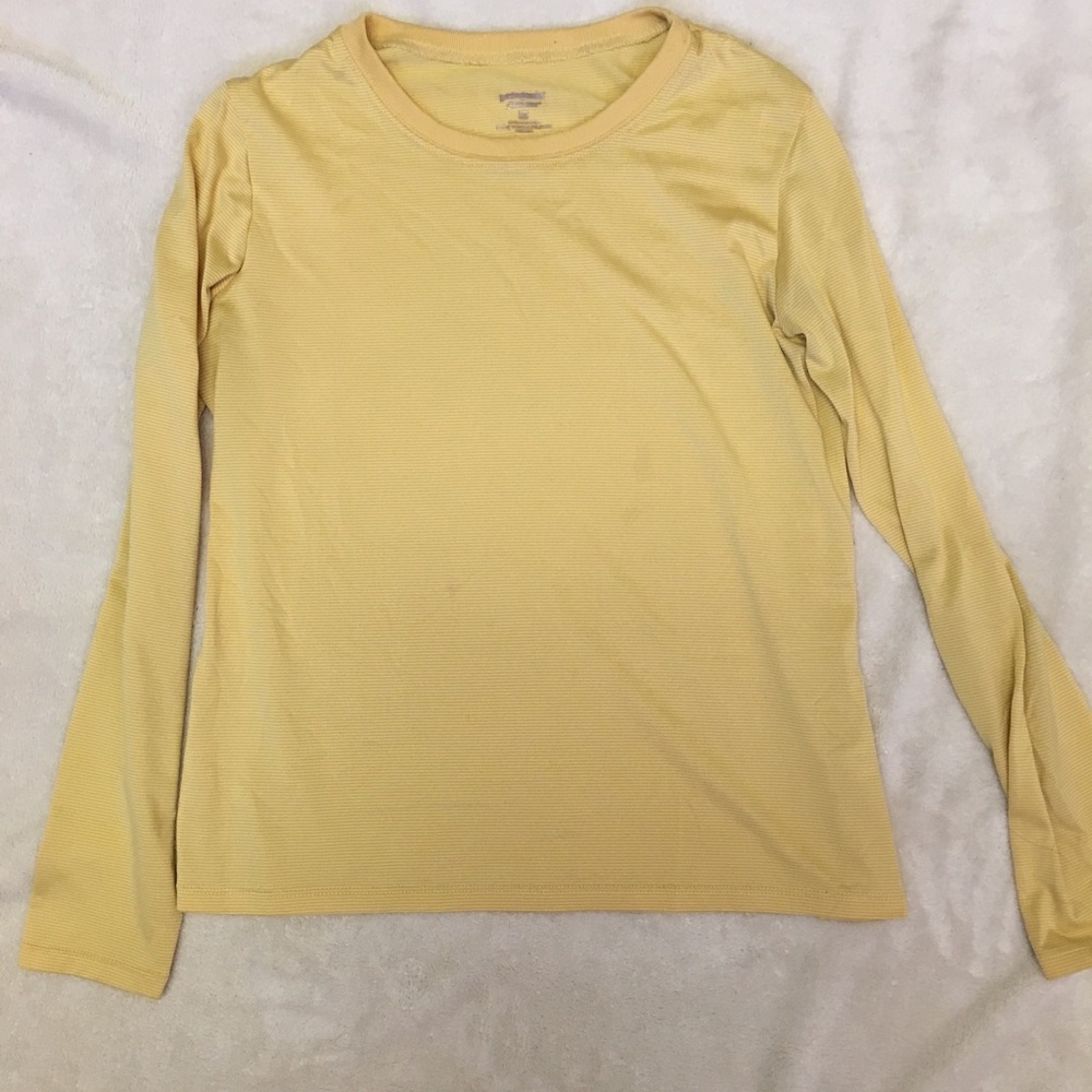 Patagonia Capilene size Medium